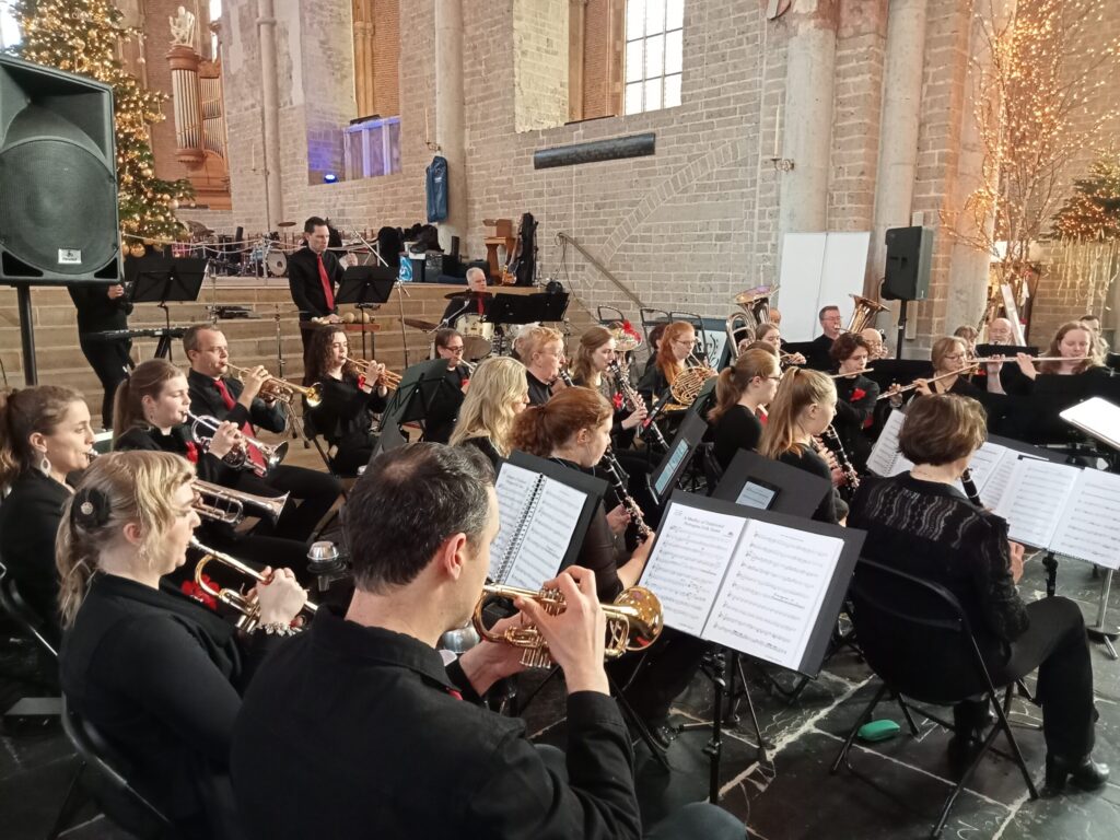 Harmonieorkest Deventer Kerststad 17 december 2023 Lebuinuskerk Deventer
